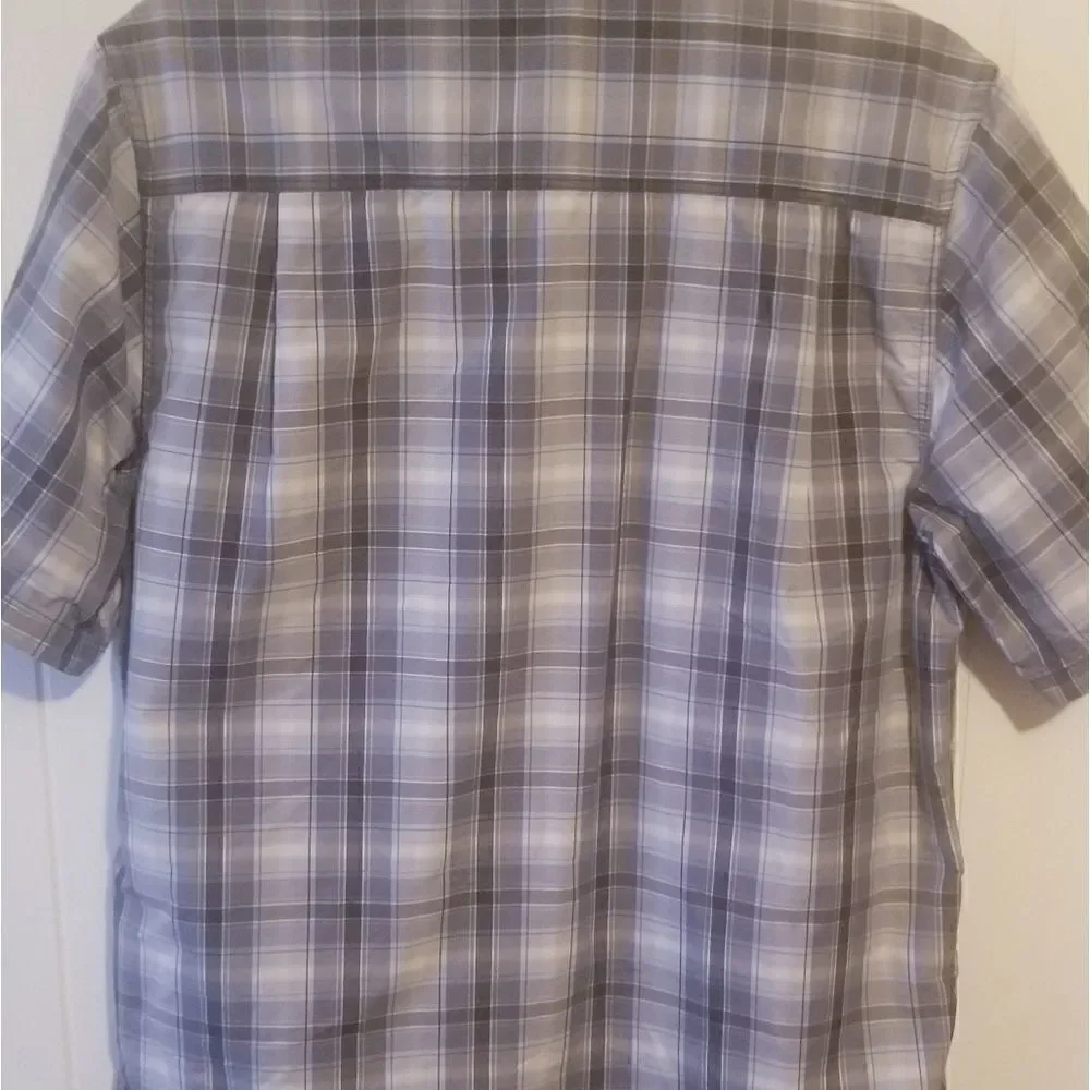 The North Face Men’s button front shirt Size S‎